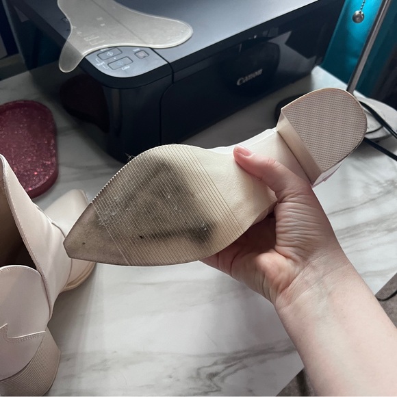 Like New Cream Cowboy Style Ankle boots - Picture 3 of 5